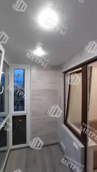 Отделка балкона с установкой теплого пола и остекление Rehau 70