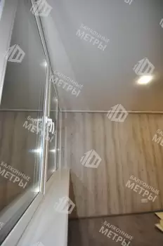 Отделка балкона под ключ с теплым остеклением ПВХ Brusbox